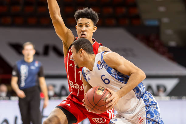 攻还是防守 攻还是防守